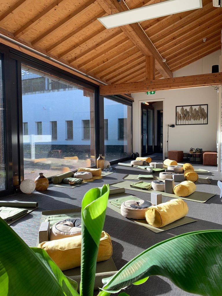 Yogalessen Maastricht Your Own Flow
